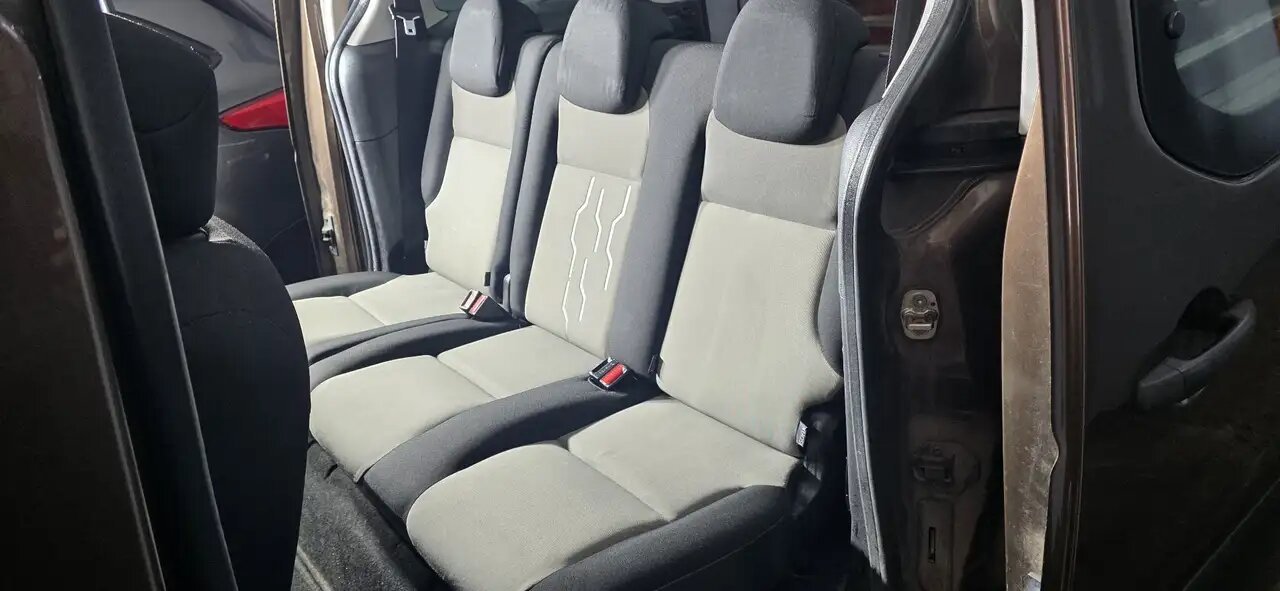 Peugeot Partner 1.6HDI 5-seater